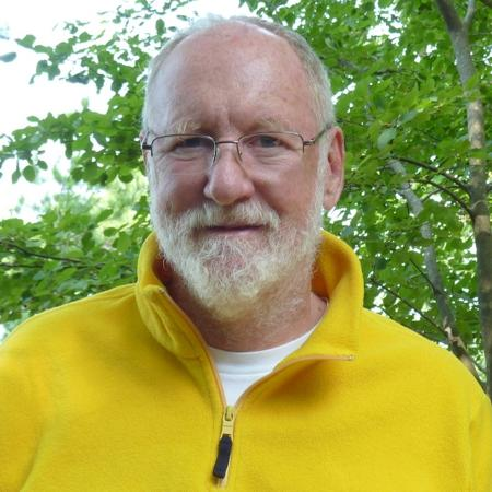 Headshot of Tom Getty outdoors