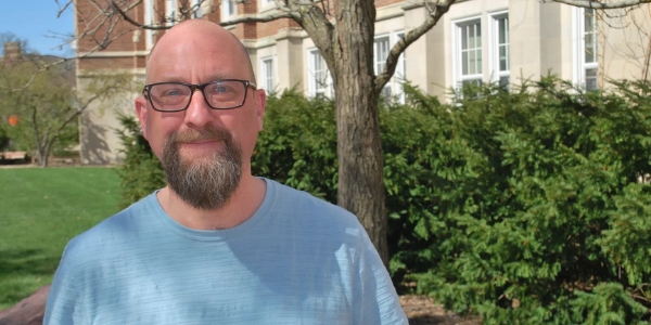 EEB core faculty member Matt Schrenk 